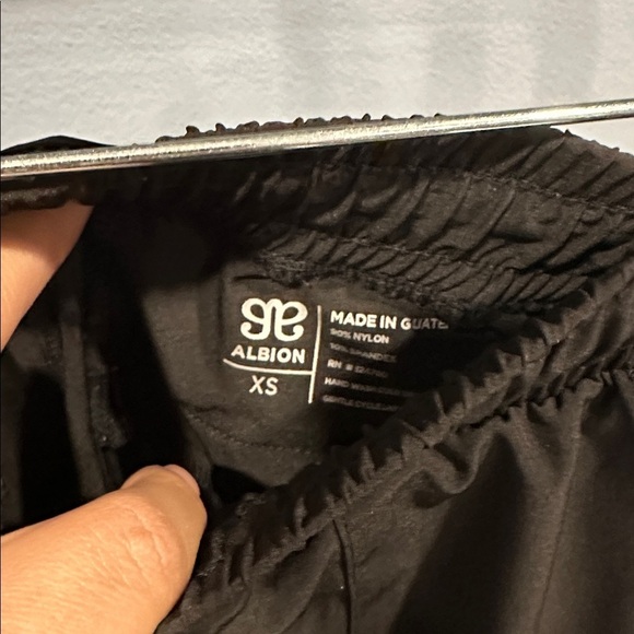 Albion Women's Jetsetter Jogger Sz (S) Cargo Pants Black Light Travel Petite - Picture 3 of 6